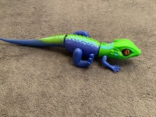 ? Roboter-Eidechse – realistisches Spielzeug mit lauernder Bewegung