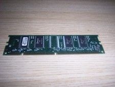 64 MB SD-RAM 168-pin 3,3V
