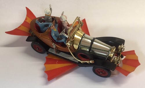 Corgi 266 chitty - no:266,