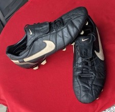 Nike Tiempo Legend Ronaldinho R10 Fußballschuhe | Gr. 46 (EU) | Farbe: Schwarz