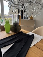 CAMBIO MODELL CAMERON SCHWARZ