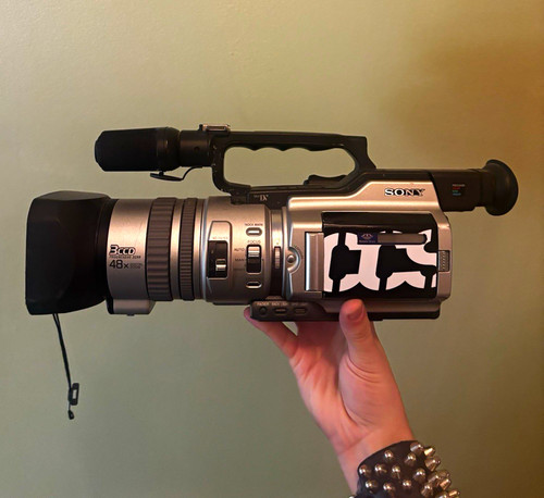 Sony 2000 minidv 3ccd - vx-2000, 48x