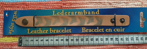Lederarmband mit geprägten