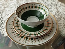 CP Weisswasser-Porzellan (DDR) Grün-Gold Muster, Sammlertasse/Gedeck, Vintage