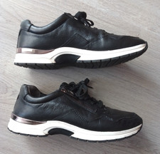 Damen Sneaker Turnschuhe Caprice Gr. 39 schwarz weiß Leder