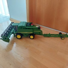 02132 - John Deere Mähdrescher T670i - 116 Fahrzeug Bauernhof Landwirtschaft ...
