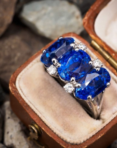 Blauer saphir drei - drei, created