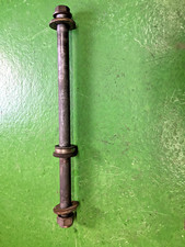 Steckachse hinten Hinterrad