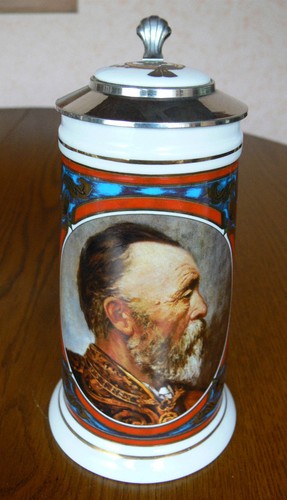 Bierkrug mit zinndeckel - bierkrug,