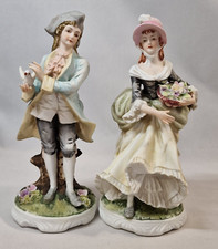 Zwei gebrauchte Biskuitfiguren