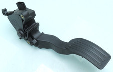 NISSAN MICRA / K13 / 1,2 80PS / GASPEDAL GAS PEDAL / 180021HMOB (AQ24)
