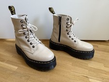 Dr Martens Jadon III Pisa Leather Beige