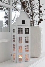 Laterne MAISON weiß shabby chic Metallhaus beleuchtet H41cm Dekohaus Kerzenhaus