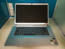 Sony VAIO VGN-FW (PCG-3J1M)–16,4" – defekt / Ersatzteile/Bastlergerät (R8 1140)