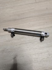 Festo Pneumatik Zylinder DSNU-25-100-PPV-A Normzylinder Kolben Gebraucht