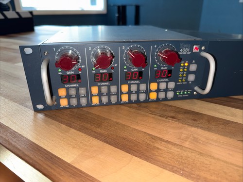 Ams neve 4081 - ams, mikrofon