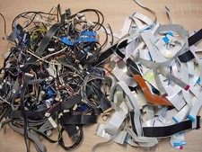 Interne Gerätekabel , Folienkabel , unsortiert , gebraucht, mit u.o. Stecker.