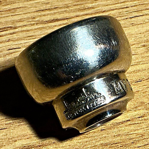Trompetenmundstück aus metall - trompetenmundstück,