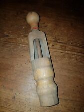 Antiker alter Verkorker Wein Flaschen Holz Rarität Landhaus Bar Kneipe