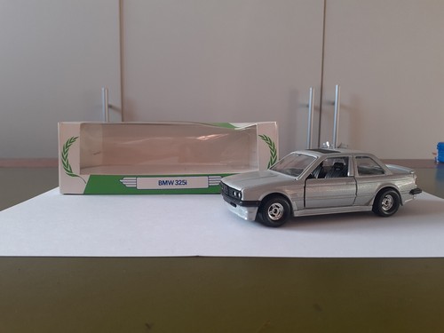 Corgi bmw 325i - corgi,