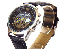 DANIEL HECHTER XL-Quarz-Uhr im