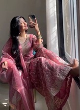 Festival Kleidung Kunst