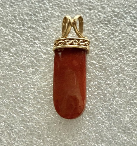 Sanuk 14k gelbgold - rote, jade
