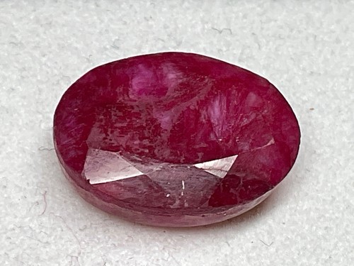 Edelstein rubin rot roh - rot, cn