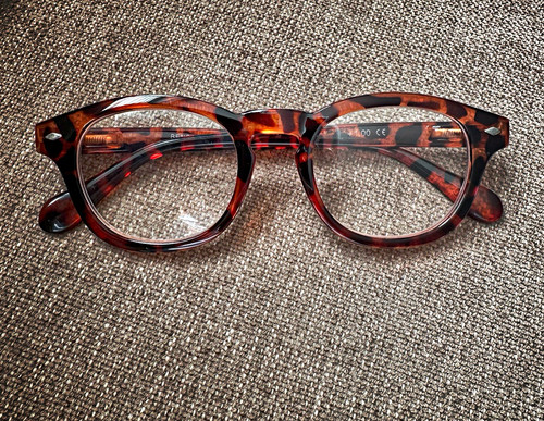 Johnny depp moscot - johnny,