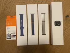 Apple Watch Series 5 44mm Silver Aluminum GPS mit verschiedenen Armbändern