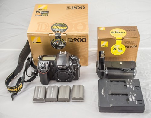 Nikon d200 - nikon, mb-d200