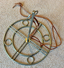 Adventskranz aus Metall silber