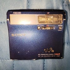 SONY MZ-N1 NET MD WALKMAN MD Player, eingeschaltet und bestätigt.