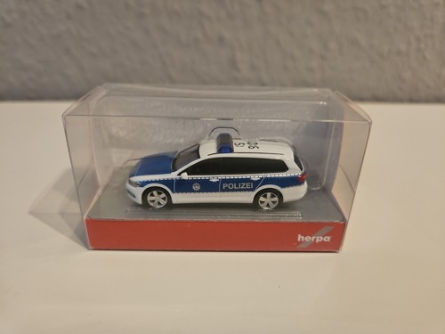 Herpa passat variant b8 - vw,