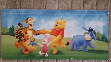 festes Wandbild mit tanzender Winnie Puuh / Pu der Bär - Familie * 49 x 23 cm