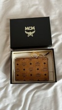 MCM Pouch /