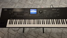 Yamaha Motif XF 7 Workstation mit 2 GB Flash-Speicher und vielen Libraries