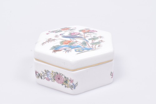 Wedgwood kutani crane - wedgwood,