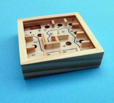 Hand-Labyrinth von Bartl Geduldsspiel Reisespiel