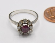 Weißgold Solitär Rubin