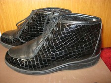 CD.Love your feet.Echtes Lack Leder/Lammfell Stiefelette.Schwarz.Gr.4,5