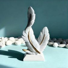 Elegante Feder Deko Figur