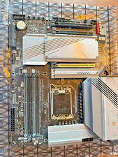 Gigabyte Z690 GAMING X DDR4 Mainboard LGA1700 – Top für Gaming & Intel i7/i9 ⚙️