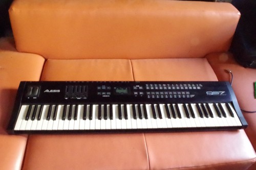 Alesis 7 - alesis,