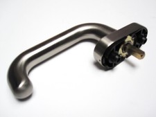 Fenstergriff Edelstahl, Bohrabstand 44 mm, 7 mm Vierkant, 21 mm Vorstand, 1 Stüc