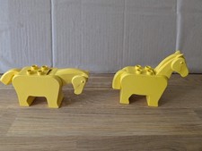 LEGO DUPLO 2 x horse01c01 Pferd Stute Schaukel gelb groß beweglicher Kopf selten