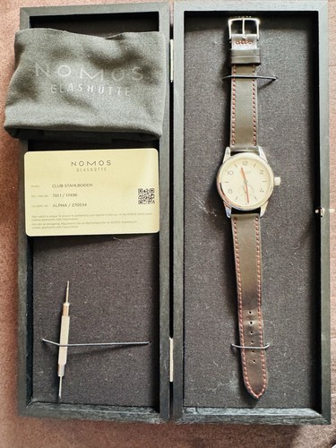 Nomos glashütte club - nomos,