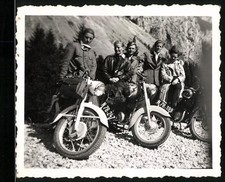 Fotografie Motorrad Puch, Motorräder mit Kennzeichen Österreich im Gebirge 