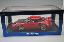 1/18 AUTOart  Porsche 911