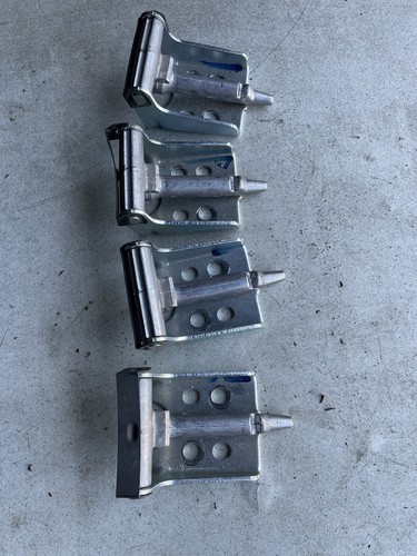 Mercedes w124 220te halter - w124,